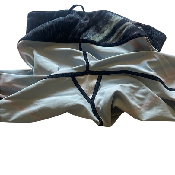 Lululemon Speed Wunder Tight Nulux Leggings Size 4 - Picture 14 of 15